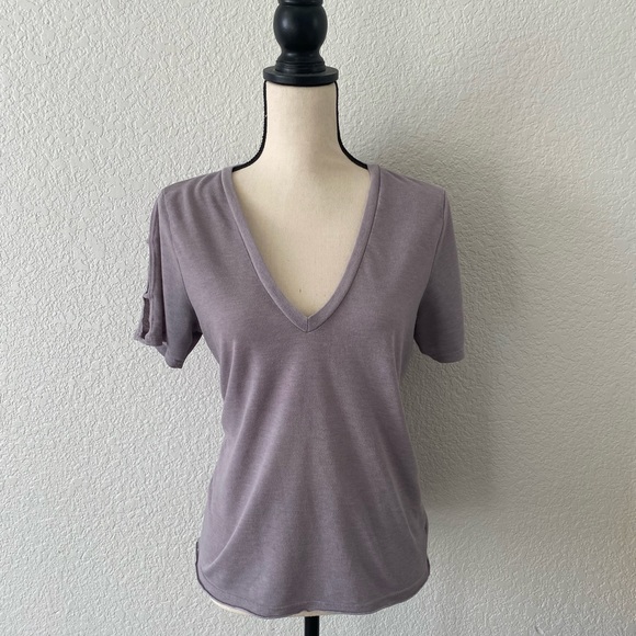 Revolve Project Social T: Utah tee in earl grey color - Picture 5 of 11